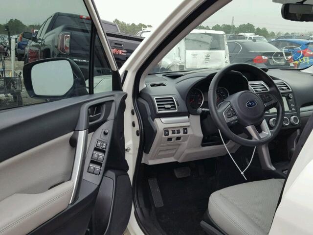 JF2SJABC3HH474753 - 2017 SUBARU FORESTER 2 WHITE photo 9