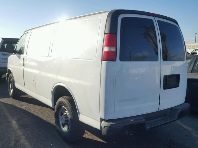 1GCGG25VX61110633 - 2006 CHEVROLET EXPRESS G2 WHITE photo 3