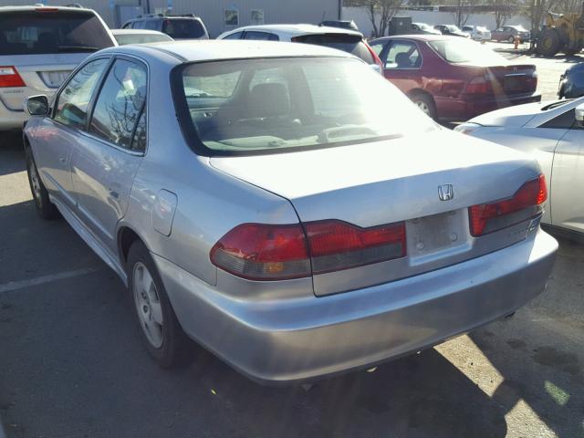 1HGCG16551A003670 - 2001 HONDA ACCORD EX SILVER photo 3