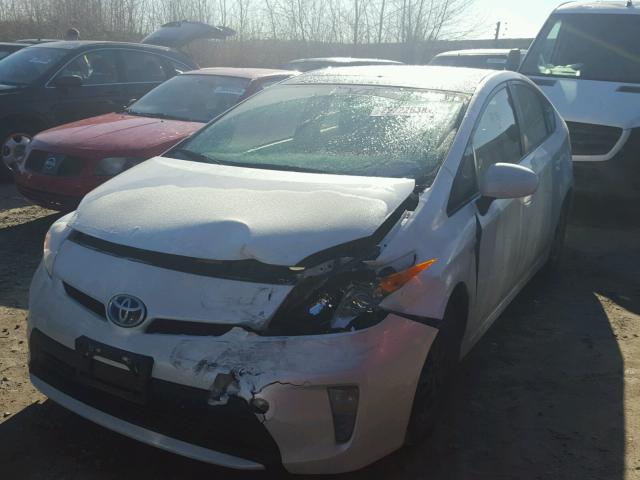 JTDKN3DUXD5572372 - 2013 TOYOTA PRIUS WHITE photo 2