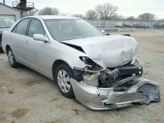 4T1BE32K74U922642 - 2004 TOYOTA CAMRY LE SILVER photo 1