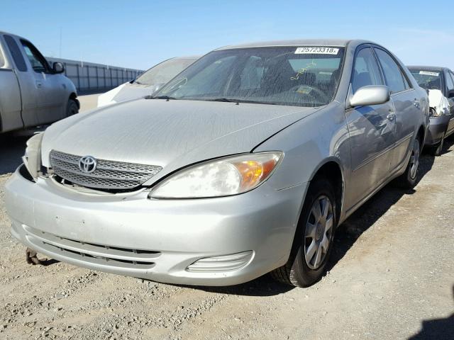 JTDBE30KX30171291 - 2003 TOYOTA CAMRY LE SILVER photo 2