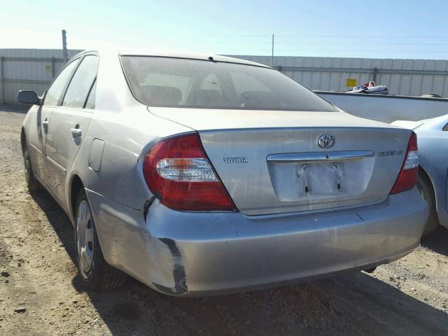 JTDBE30KX30171291 - 2003 TOYOTA CAMRY LE SILVER photo 3