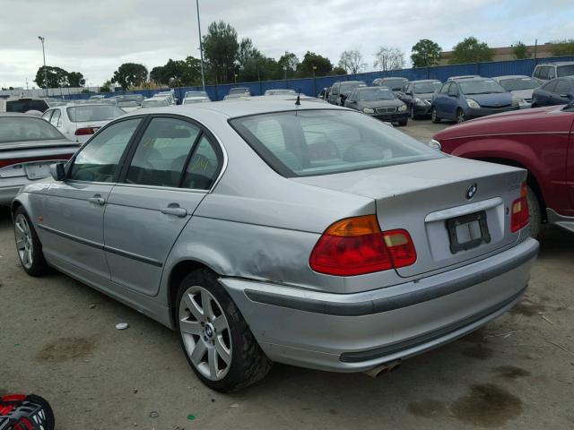 WBAAM5330XFR04883 - 1999 BMW 328I AUTOM SILVER photo 3