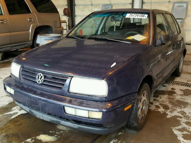 3VWSB81H9TM126703 - 1996 VOLKSWAGEN JETTA GLS BLUE photo 2