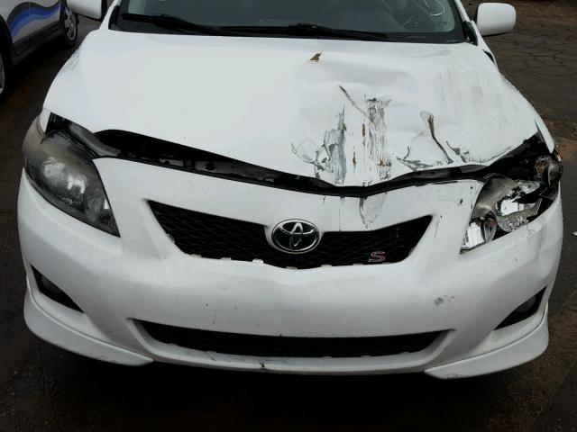 1NXBU40EX9Z078044 - 2009 TOYOTA COROLLA BA WHITE photo 9