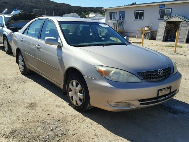 JTDBE32K440280442 - 2004 TOYOTA CAMRY LE GOLD photo 1