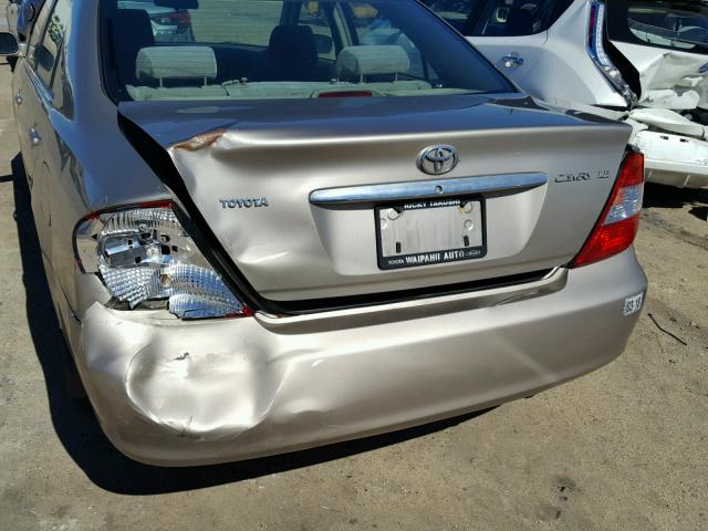 JTDBE32K440280442 - 2004 TOYOTA CAMRY LE GOLD photo 9