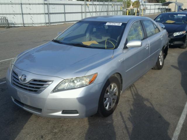 JTNBB46K273026767 - 2007 TOYOTA CAMRY NEW SILVER photo 2