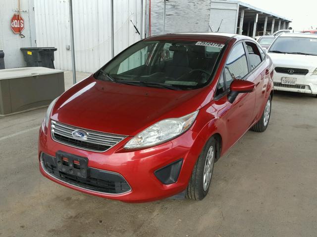 3FADP4BJ2BM219509 - 2011 FORD FIESTA SE RED photo 2