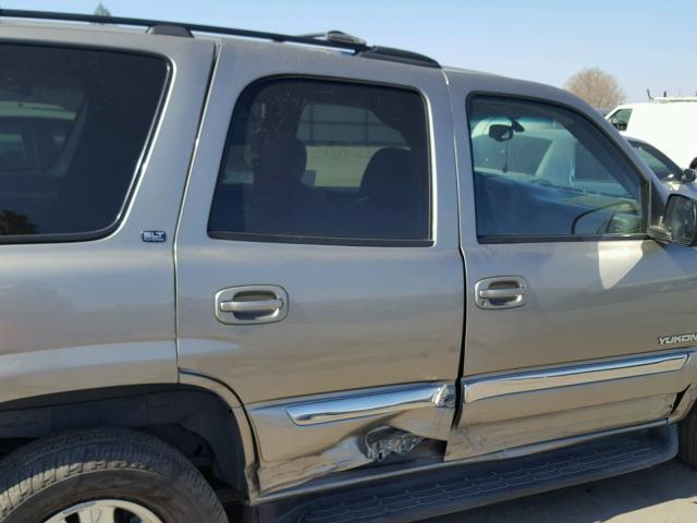 1GKEK13T41R214079 - 2001 GMC YUKON GOLD photo 9