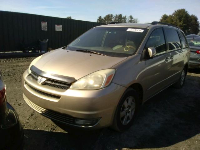 5TDZA22C74S135597 - 2004 TOYOTA SIENNA XLE GOLD photo 2