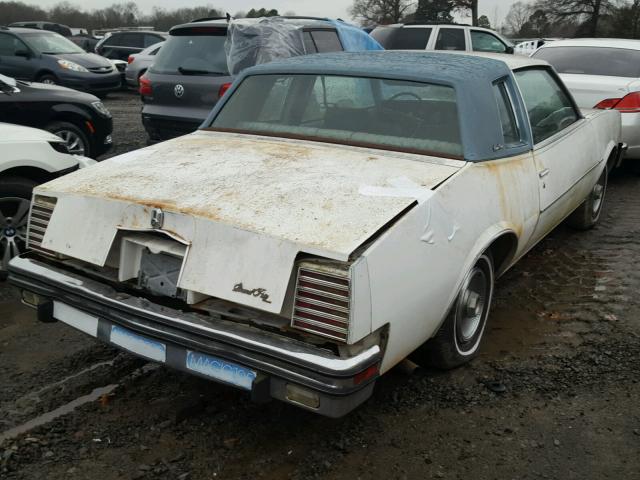 2J37Y8A222031 - 1978 PONTIAC GRAND PRIX WHITE photo 4