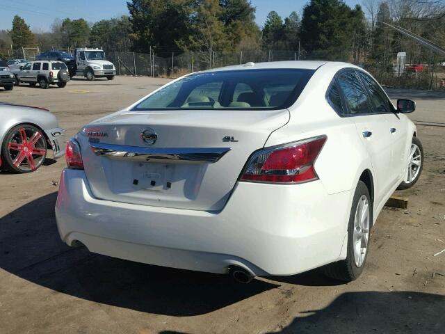 1N4AL3AP2FC156319 - 2015 NISSAN ALTIMA 2.5 WHITE photo 4