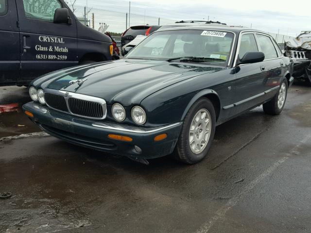 SAJHX124XWC846424 - 1998 JAGUAR XJ8 GREEN photo 2