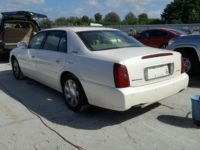 1G6KF5797YU296716 - 2000 CADILLAC DEVILLE DT WHITE photo 3