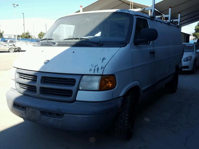 2B7HB11Y2YK100389 - 2000 DODGE RAM VAN B1 WHITE photo 2