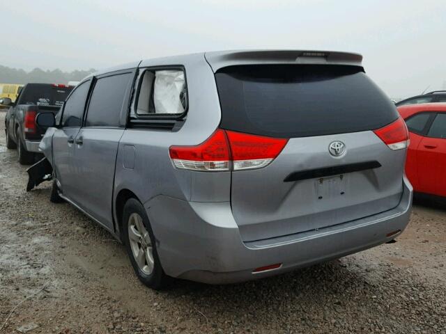 5TDZK3DC1DS374448 - 2013 TOYOTA SIENNA BAS GRAY photo 3