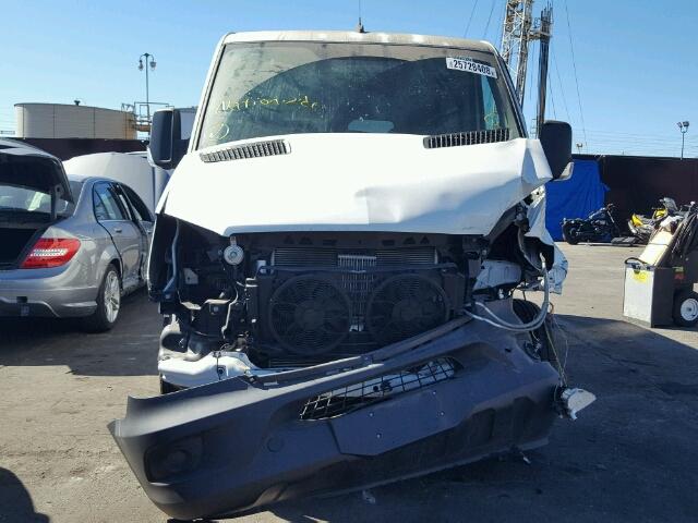 WDZPE7DD0GP195539 - 2016 MERCEDES-BENZ SPRINTER 2 WHITE photo 9