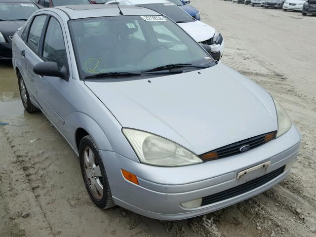 1FAHP38342W235103 - 2002 FORD FOCUS ZTS SILVER photo 1