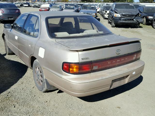 JT2SK12E3P0104339 - 1993 TOYOTA CAMRY LE TAN photo 3