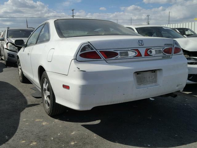 1HGCG32242A013647 - 2002 HONDA ACCORD SE WHITE photo 3