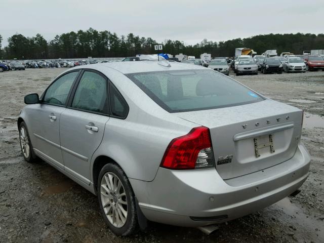 YV1672MSXB2540051 - 2011 VOLVO S40 T5 SILVER photo 3