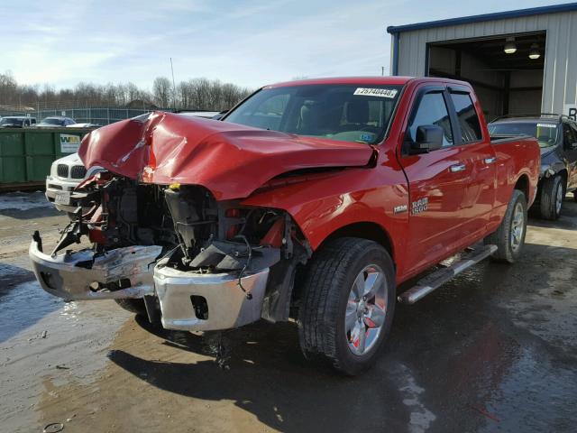 1C6RR7GT3FS669986 - 2015 RAM 1500 SLT RED photo 2