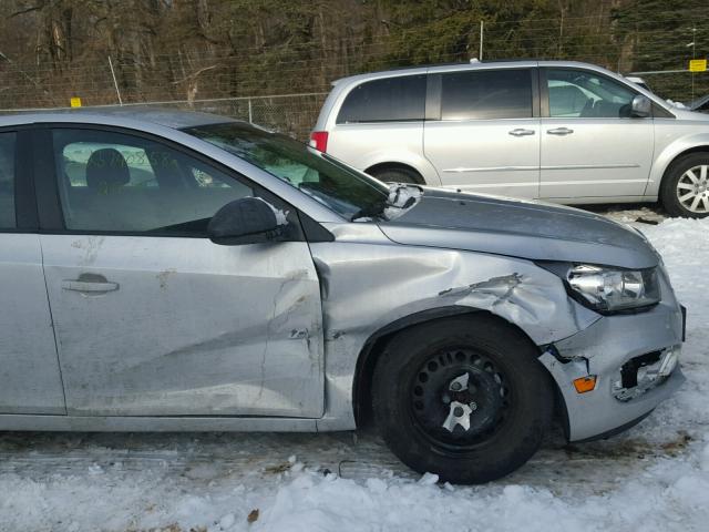 1G1PA5SG8F7184907 - 2015 CHEVROLET CRUZE LS SILVER photo 9