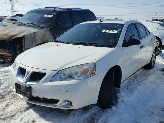 1G2ZG57N584147117 - 2008 PONTIAC G6 BASE WHITE photo 2