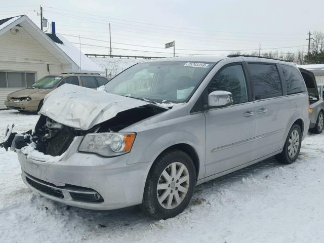 2C4RC1CG9CR226948 - 2012 CHRYSLER TOWN & COU SILVER photo 2