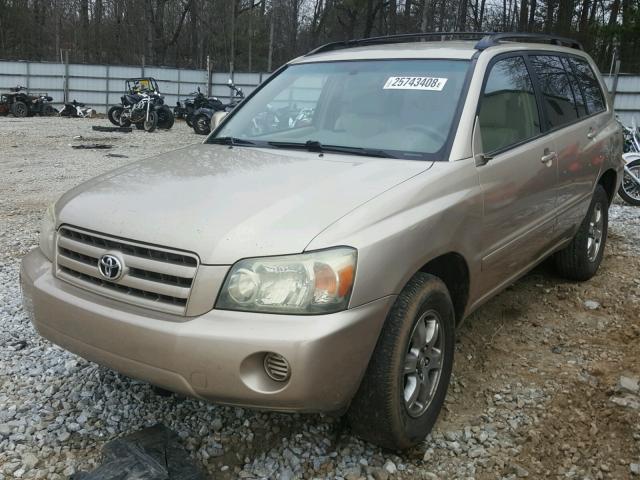 JTEDD21A740086840 - 2004 TOYOTA HIGHLANDER TAN photo 2