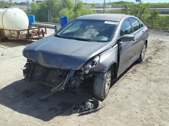 5NPEB4AC0BH053335 - 2011 HYUNDAI SONATA GLS GRAY photo 2