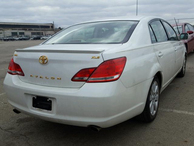 4T1BK36B77U178449 - 2007 TOYOTA AVALON XL WHITE photo 4