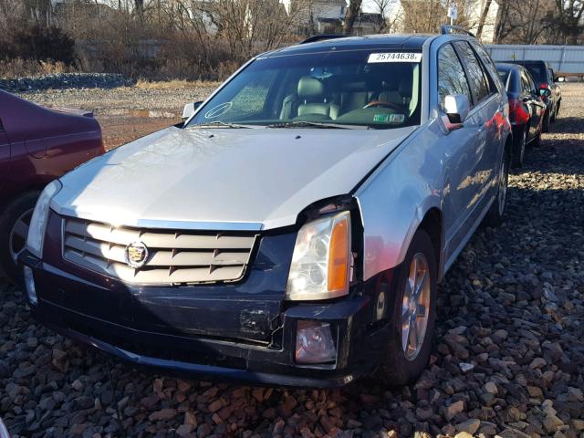 1GYEE637650123631 - 2005 CADILLAC SRX SILVER photo 2