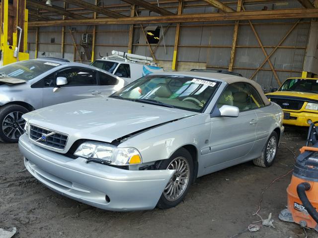 YV1NC63D24J048057 - 2004 VOLVO C70 LPT SILVER photo 2