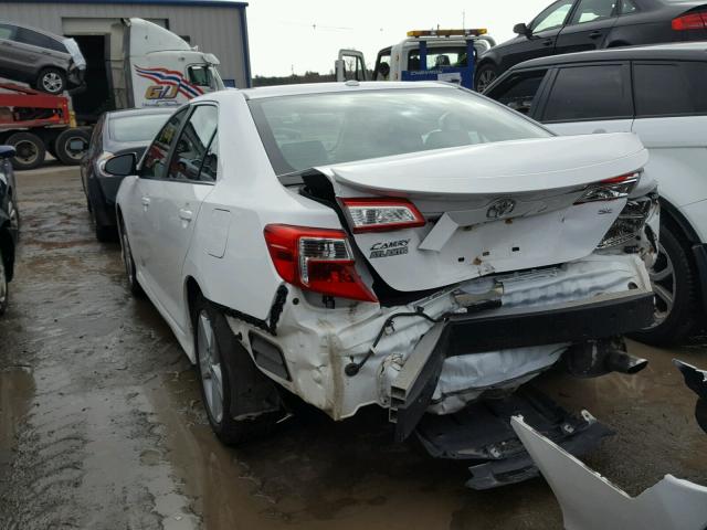 4T1BF1FK3CU142213 - 2012 TOYOTA CAMRY BASE WHITE photo 3