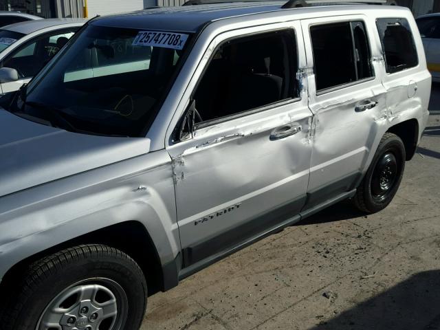 1J4NT1GB3BD173804 - 2011 JEEP PATRIOT SP SILVER photo 9