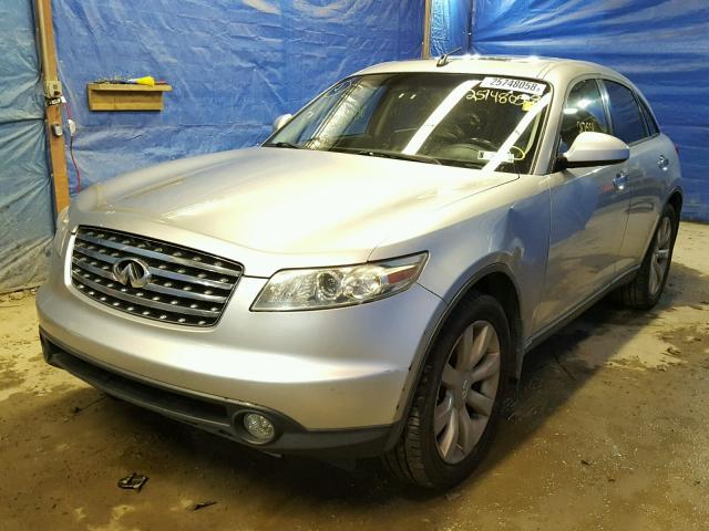 JNRBS08W63X400085 - 2003 INFINITI FX45 SILVER photo 2