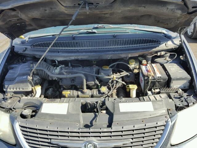 2C4GP44392R665333 - 2002 CHRYSLER TOWN & COU BLACK photo 7