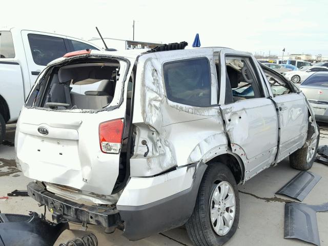 KNDJJ741895030876 - 2009 KIA BORREGO LX SILVER photo 4