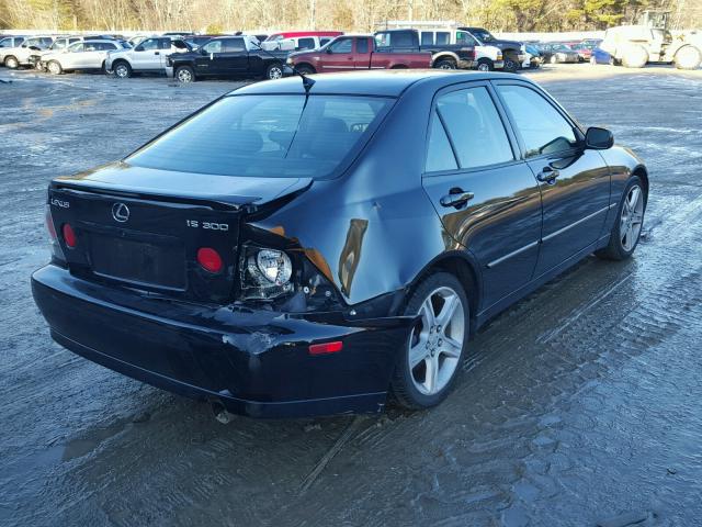 JTHBD192230066673 - 2003 LEXUS IS 300 BLACK photo 4