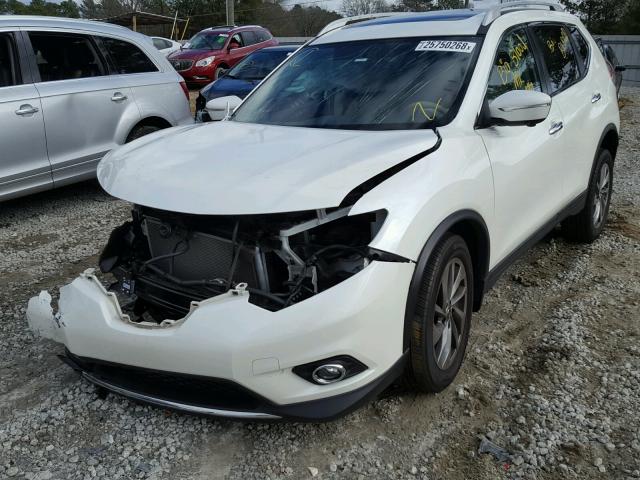 5N1AT2MV1FC850574 - 2015 NISSAN ROGUE S WHITE photo 2