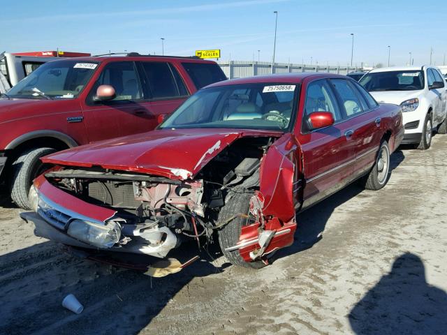 2FALP74W4VX169503 - 1997 FORD CROWN VICT RED photo 2