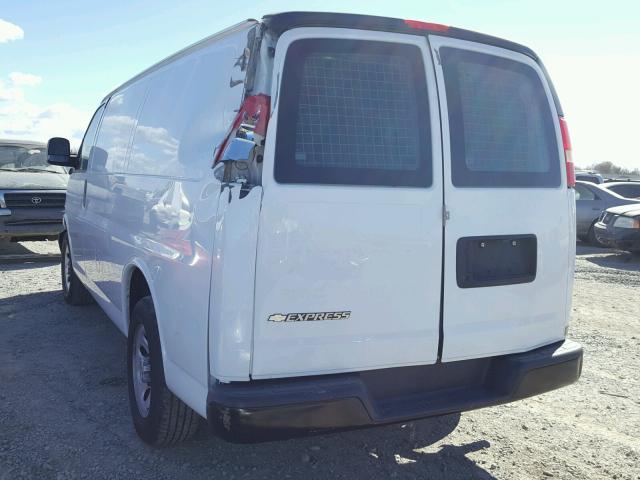 1GCFG15X591102659 - 2009 CHEVROLET EXPRESS G1 WHITE photo 3