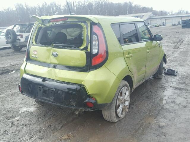 KNDJP3A5XG7829011 - 2016 KIA SOUL + GREEN photo 4