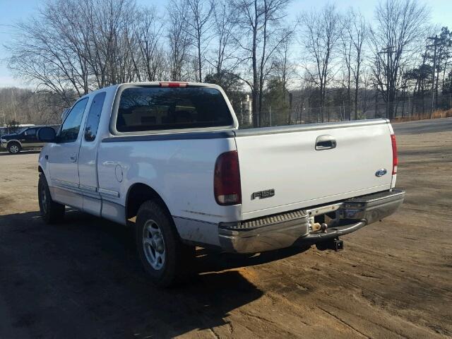 1FTDX1723VNB05457 - 1997 FORD F150 WHITE photo 3