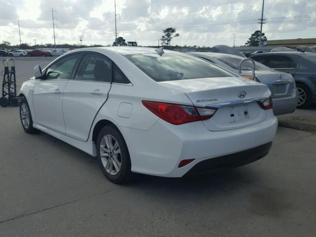 5NPEB4AC3EH863904 - 2014 HYUNDAI SONATA GLS WHITE photo 3