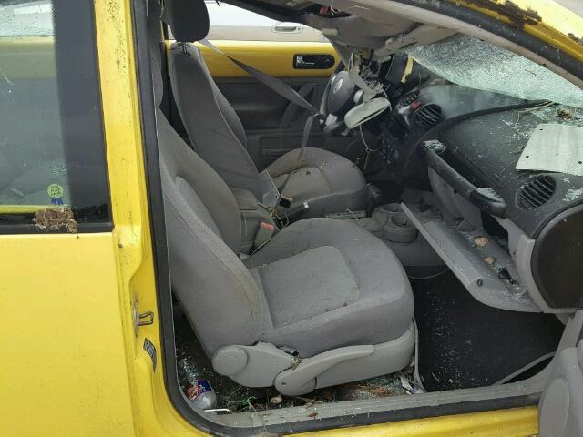 3VWCK31C54M423304 - 2004 VOLKSWAGEN NEW BEETLE YELLOW photo 5