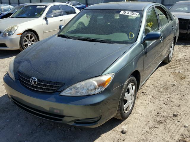 JTDBE32K830235048 - 2003 TOYOTA CAMRY LE GREEN photo 2